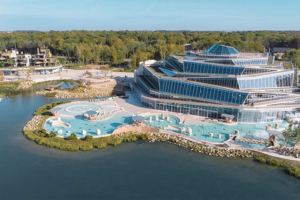 Victoria Family House Disneyland Paris Серри Экстерьер фото