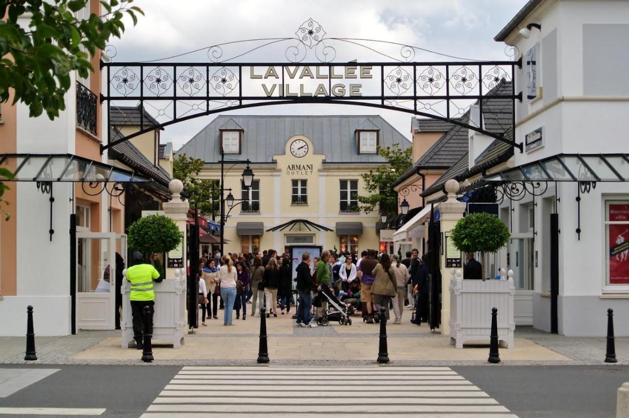 Victoria Family House Disneyland Paris Серри Экстерьер фото